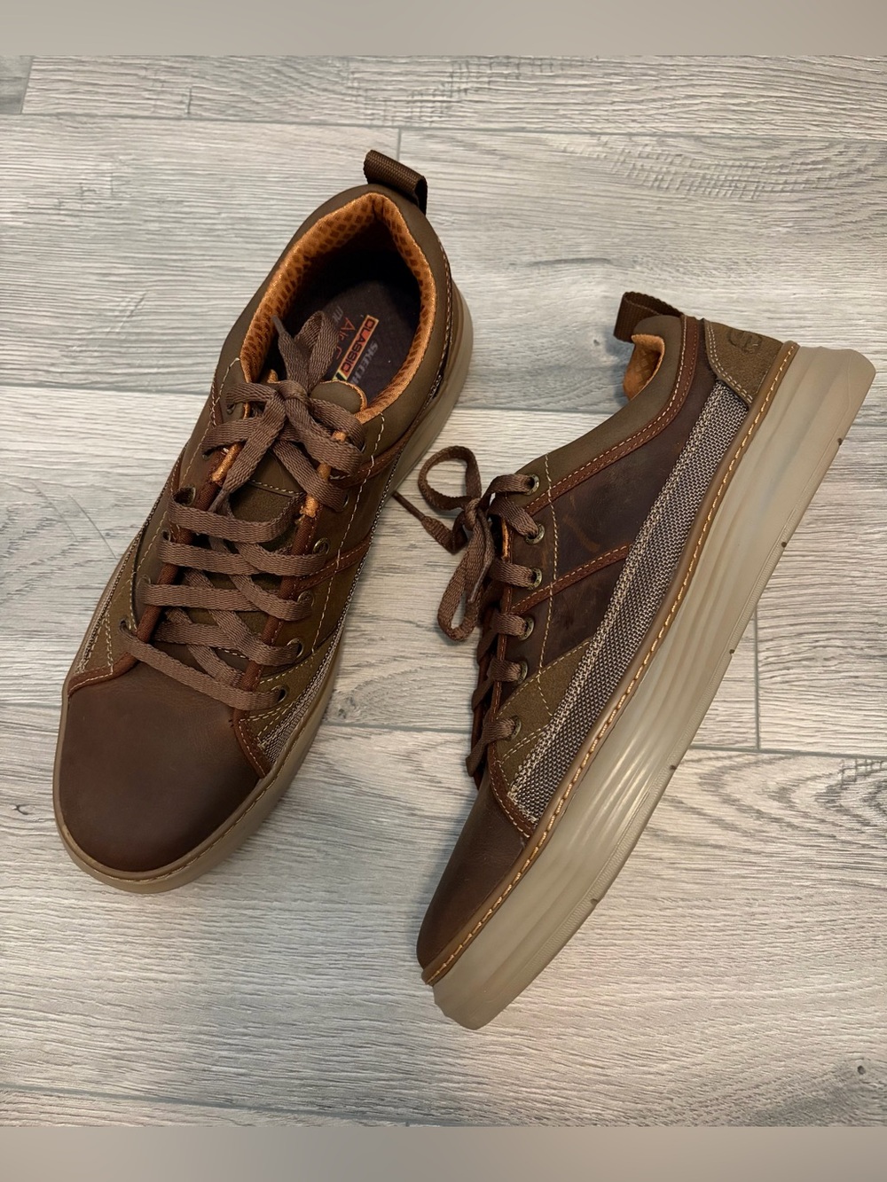 Skechers Men’s classic fit casual shoes